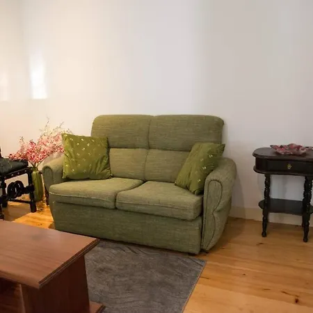 Apartamento Perto Do Centro De Com Elevador * Lisbon